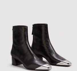 Metallic pointed toe leatherboots